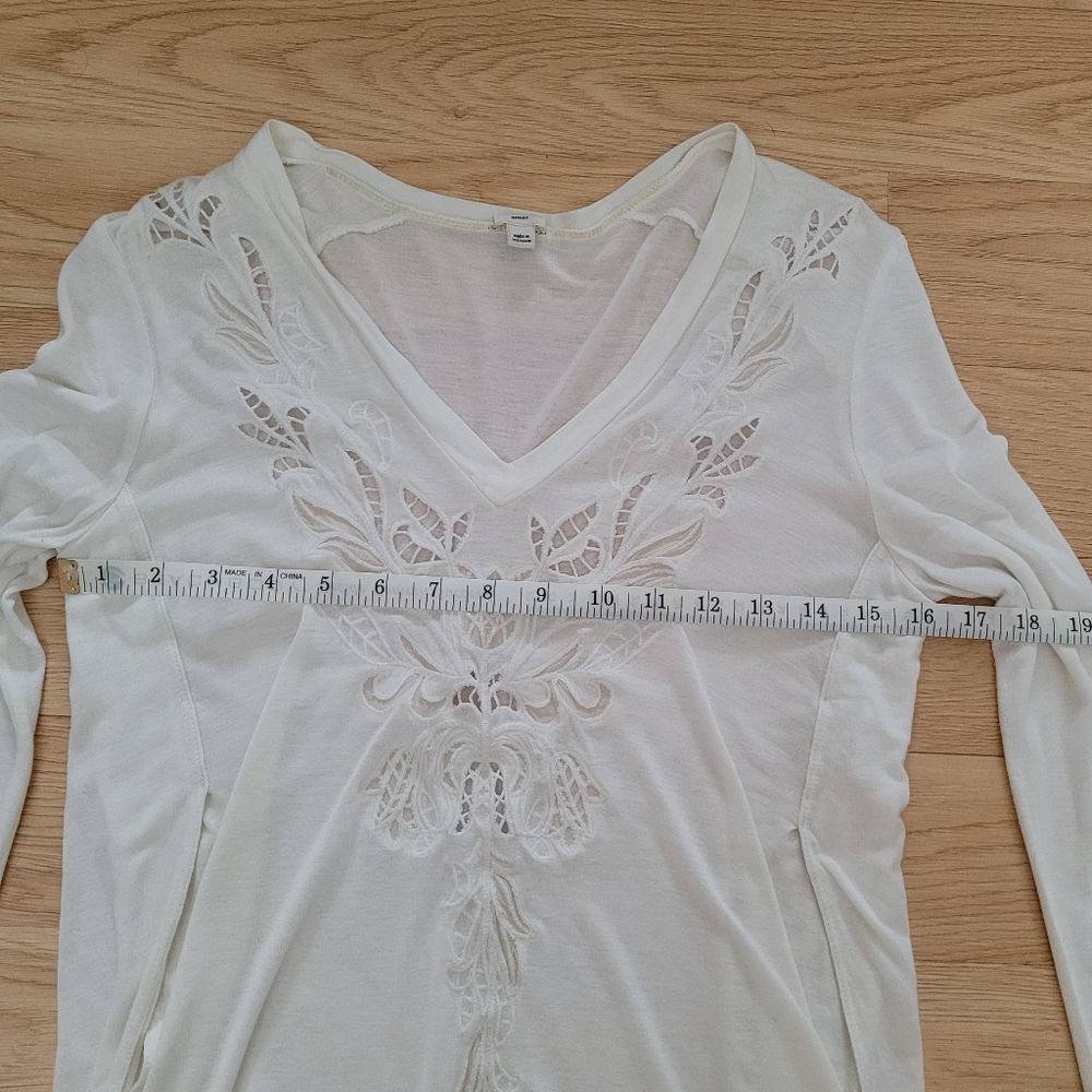 Wilfred | Cream Crochet Lace High Low V Neck Tunic Blouse - XS - Picture 12 of 13